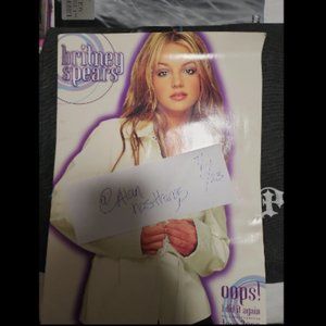 OOPS TOUR BOOK BRITNEY SPEARS RARE Out Of Print